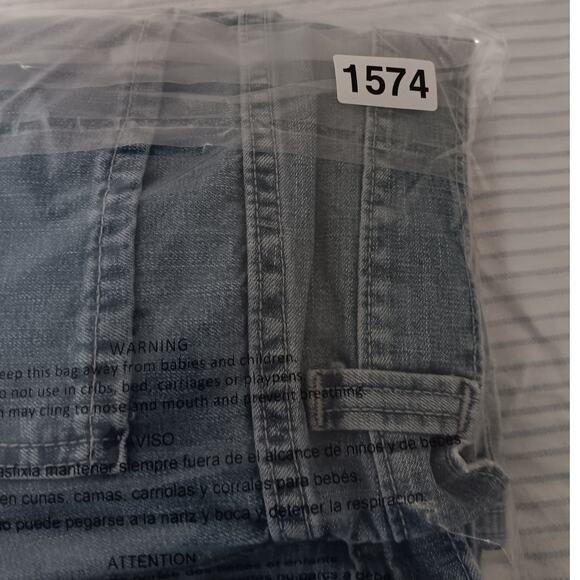 Old Navy Brand Vintage Painters Jean Shorts 33 Blue Fade Y2K Baggy Street Skate - Picture 15 of 15